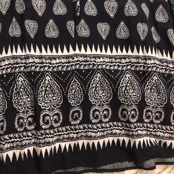 En Creme ASOS Boho Bandana Print Dark Blue & White Cold Shoulder Shift Dress - Picture 6 of 12